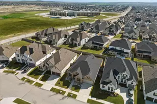 1820 Climbing Ct, Argyle, TX 76226 - Photo 35