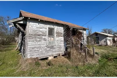 309 Roberts, Mexia, TX 76667 - Photo 5