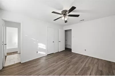 104 Mesa Drive, Glenn Heights, TX 75154 - Photo 13