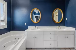 22 1 Main Pl, Benbrook, TX 76126 - Photo 25