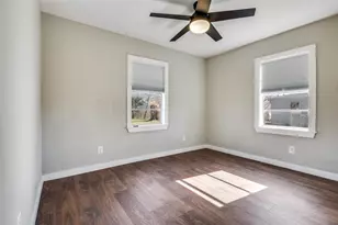 826 W Laramie Ln, Dallas, TX 75217 - Photo 7