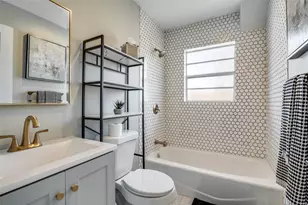 826 W Laramie Ln, Dallas, TX 75217 - Photo 9