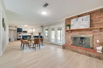 1910 Wildwood Drive, Grand Prairie, TX 75050 - Photo 3