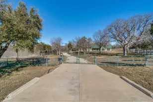 1079 Mountain Bluebird Ct, Graford, TX 76449 - Photo 3