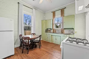 1618 N 6th St, Waco, TX 76707 - Photo 9