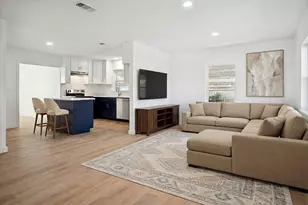 3606 Texas Dr, Dallas, TX 75211 - Photo 3