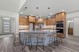 512 Bandera Dr, Howe, TX 75459 - Photo 11