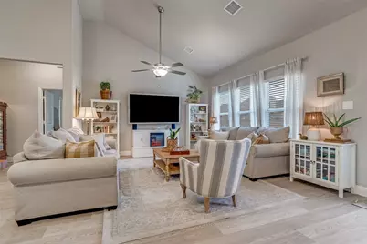 9101 Cacti Court, Fort Worth, TX 76036 - Photo 5