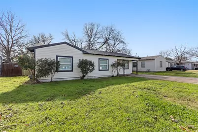 2502 Helmet Street, Irving, TX 75060 - Photo 3