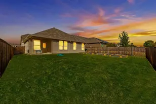 317 Hogan Dr, Denton, TX 76210 - Photo 3