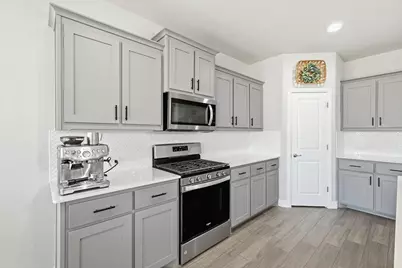 317 Hogan Drive, Denton, TX 76210 - Photo 9