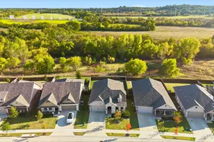 317 Hogan Dr, Denton, TX 76210 - Photo 5