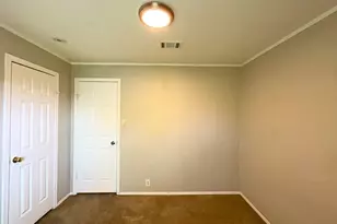 2511 Kavasar Dr, Dallas, TX 75241 - Photo 15