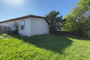 2511 Kavasar Dr, Dallas, TX 75241 - Photo 3