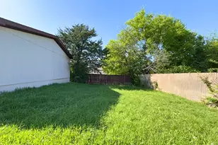 2511 Kavasar Dr, Dallas, TX 75241 - Photo 21