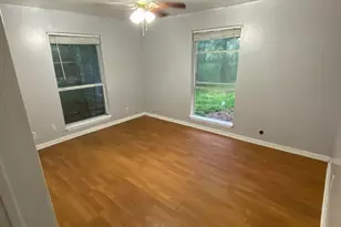 810 W Day St, Denison, TX 75020 - Photo 7