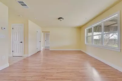 725 Meadowlark Circle, Crowley, TX 76036 - Photo 9