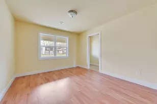 725 Meadowlark Cir, Crowley, TX 76036 - Photo 11