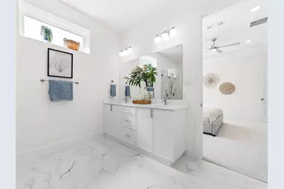 426 Martinique Avenue, Dallas, TX 75223 - Photo 9