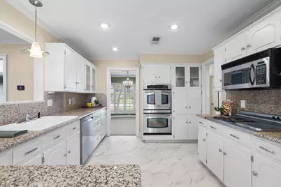 1604 Oak Meadow Drive, Irving, TX 75061 - Photo 13