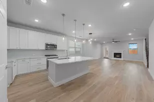 2729 Calmwood Dr, Little Elm, TX 75068 - Photo 7