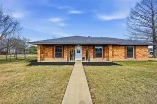 707 Pierce Rd, Red Oak, TX 75154 - Photo 1