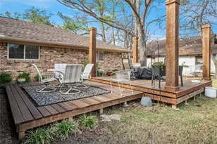 1401 Allegheny Dr, Arlington, TX 76012 - Photo 25