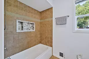 312 W Rio Grande St, Garland, TX 75041 - Photo 17