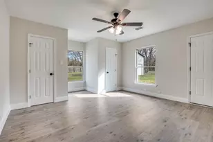 1208 W Jefferson St, Waxahachie, TX 75165 - Photo 13