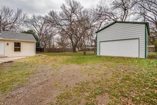 1208 W Jefferson St, Waxahachie, TX 75165 - Photo 21