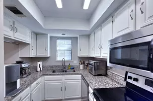 3635 Garden Brook Dr, Farmers Branch, TX 75234 - Photo 3