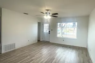 179 Oakland St, Graham, TX 76450 - Photo 3