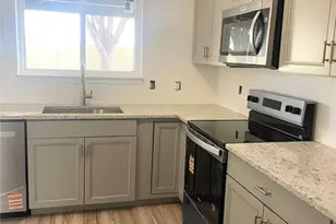 179 Oakland St, Graham, TX 76450 - Photo 7