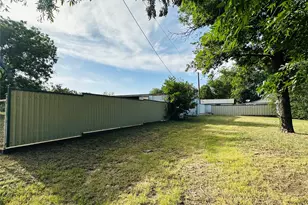 311 S Melwood St, Winters, TX 79567 - Photo 31