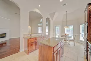 12342 Salem Dr, Frisco, TX 75035 - Photo 9