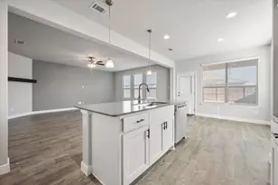 15812 Culford Ln, Fort Worth, TX 76247 - Photo 13