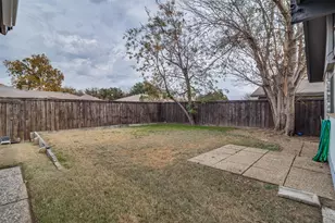 1365 Forestglen Dr, Lewisville, TX 75067 - Photo 23