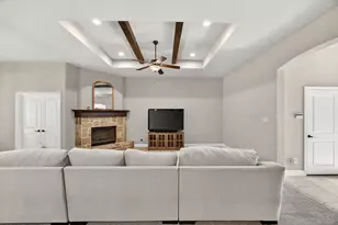 676 Fossil Wood Dr, Saginaw, TX 76179 - Photo 13