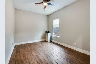 908 E Decatur Street, Ennis, TX 75119 - Photo 17