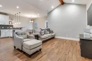 908 E Decatur St, Ennis, TX 75119 - Photo 5