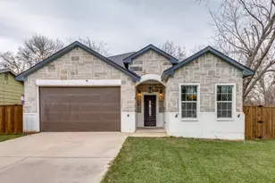 908 E Decatur St, Ennis, TX 75119 - Photo 1