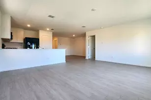 7149 Waterford Crk Ct, Fort Worth, TX 76179 - Photo 11