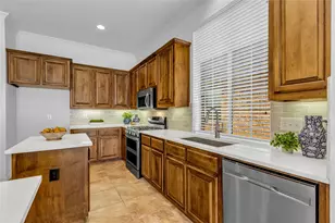 1140 Wilson Dr, Lantana, TX 76226 - Photo 3