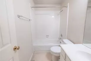 817 Stafford Station Dr, Saginaw, TX 76131 - Photo 13