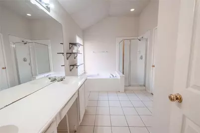 817 Stafford Station Drive, Saginaw, TX 76131 - Photo 7