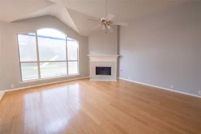 817 Stafford Station Drive, Saginaw, TX 76131 - Photo 3