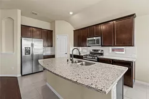 804 Skytop Dr, Fort Worth, TX 76052 - Photo 11