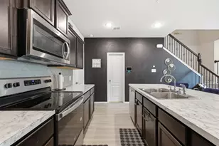1243 Jones Trl, Lewisville, TX 75077 - Photo 9