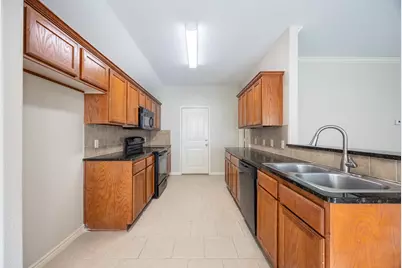 137 Lipan Street, Greenville, TX 75402 - Photo 13