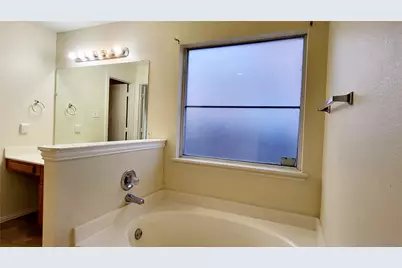 1032 Waterview Drive, Little Elm, TX 75068 - Photo 13